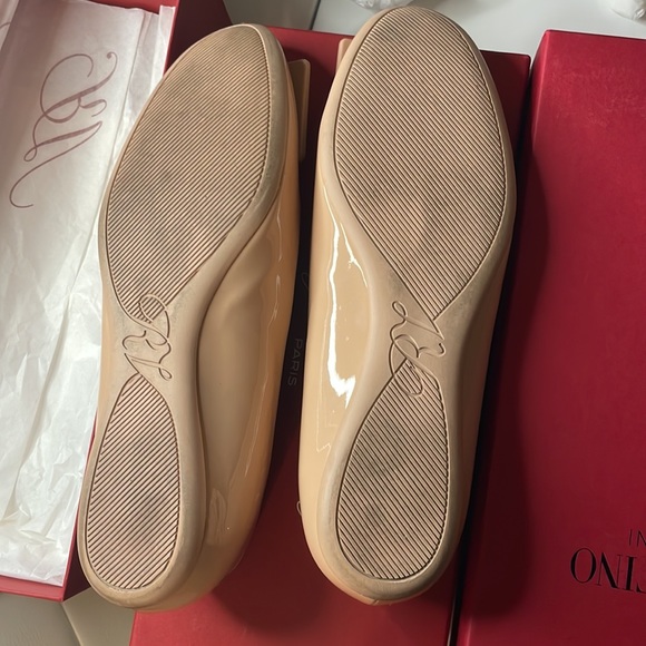 🤎🧡SOLD🤎🧡Pre-owned $595 Roger Vivier Nude Patent Ballet Flats, Size 37.5 - Picture 8 of 8